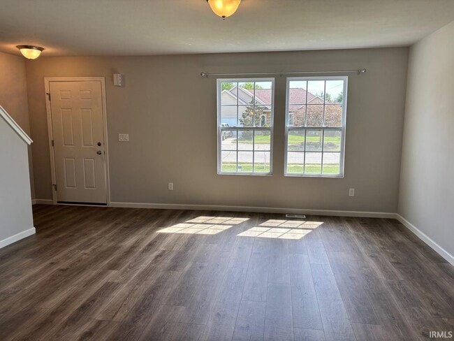 Building Photo - 54271 Stonebridge Dr