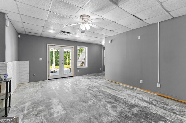Building Photo - 821 Hood Rd