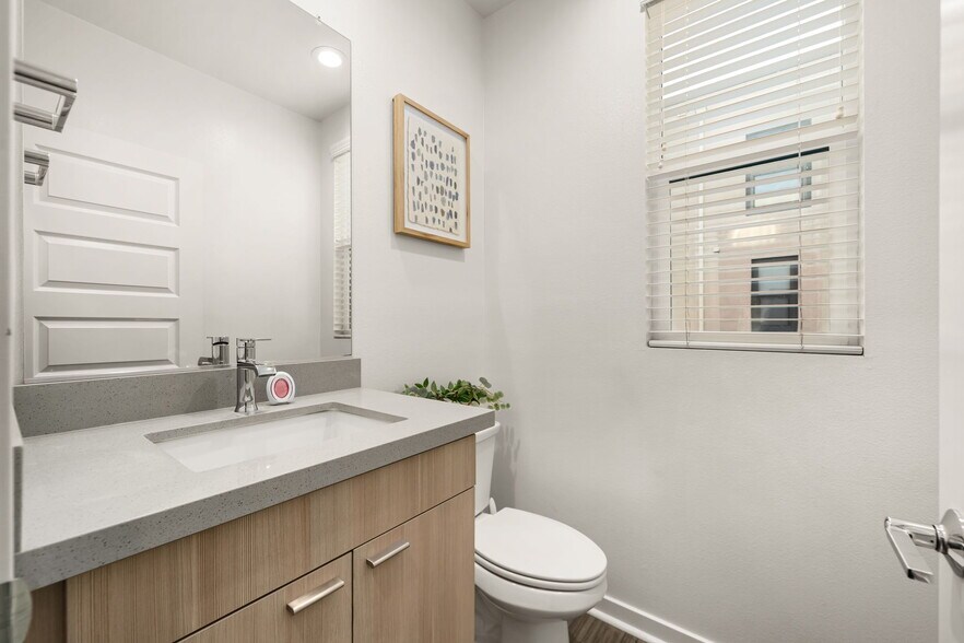 Building Photo - 2874 N Glassell St