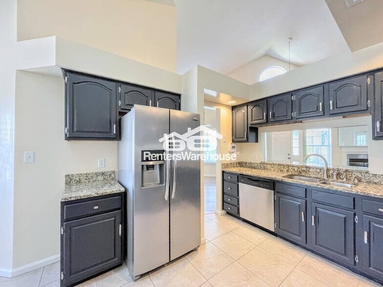 Building Photo - 2909 Saville Garden Way