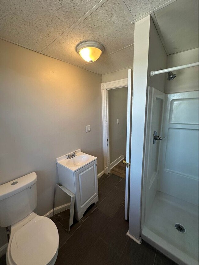 Building Photo - 1328 Pittston Ave