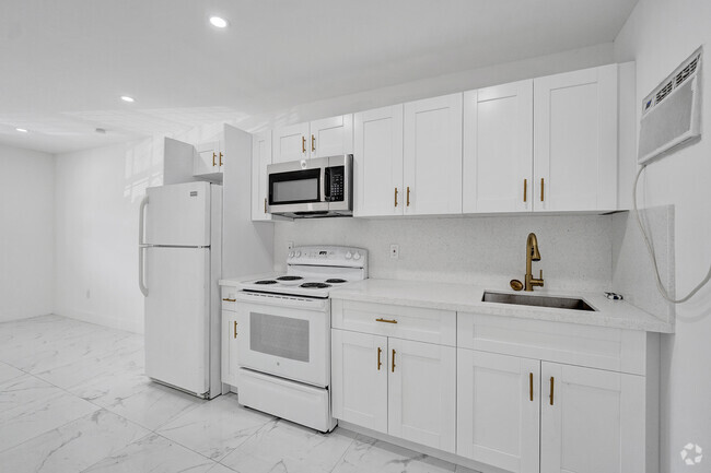 Building Photo - BHM Apartments