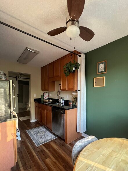 Building Photo - 3236 Garfield Ave