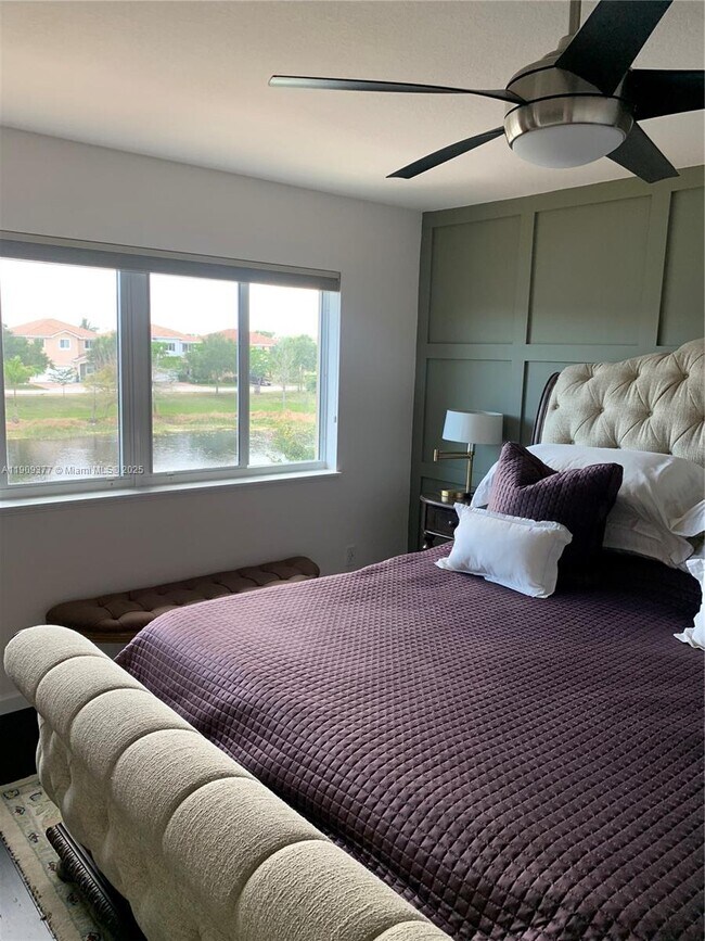 Building Photo - 4812 Foxtail Palm Ct