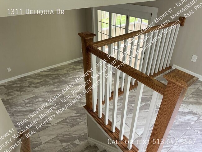 Building Photo - 1311 Deliquia Dr