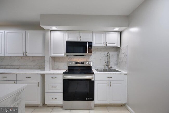 Building Photo - 16729 Queen Anne Rd