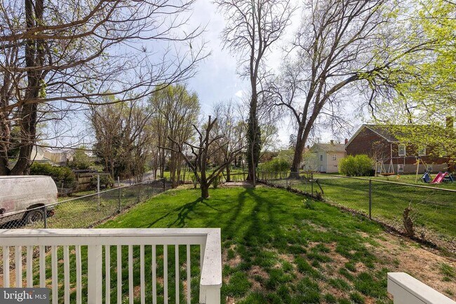 Building Photo - 31 W Southwerk St