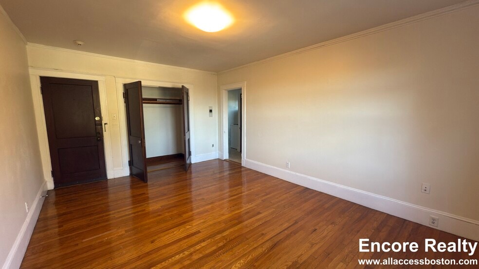 Building Photo - 155 Summer St