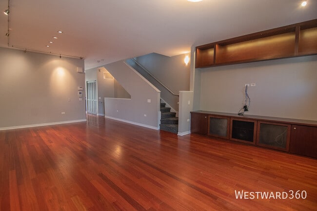Building Photo - 1152 N Cleveland Ave