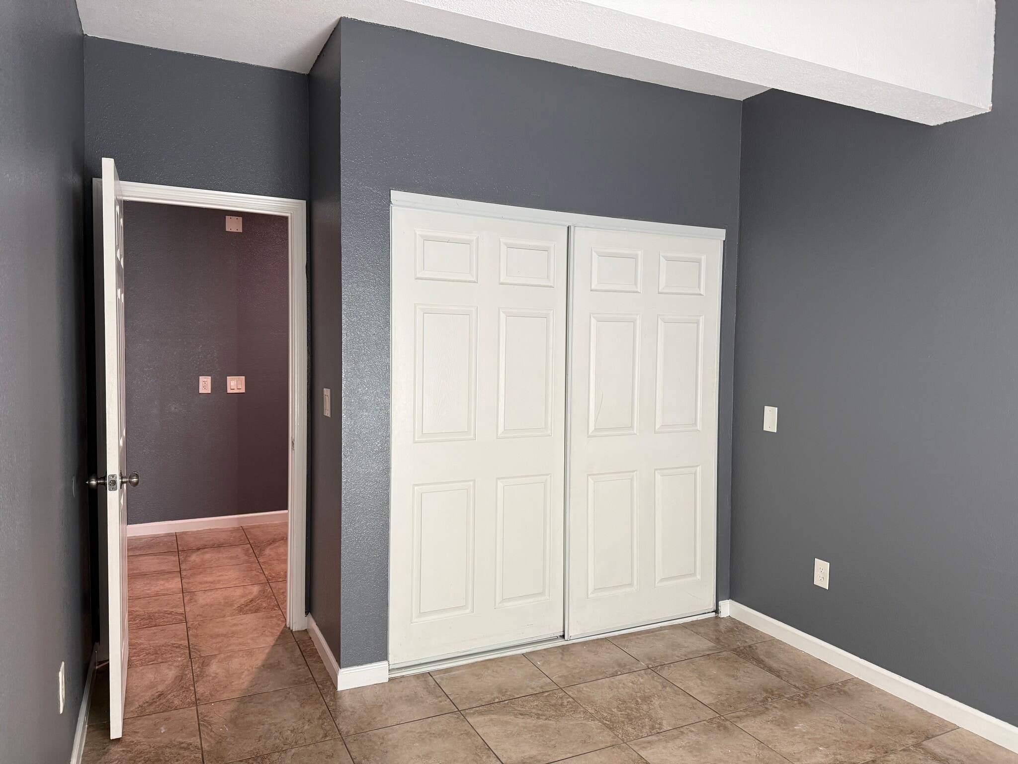 Building Photo - 1130 Oatgrass Way