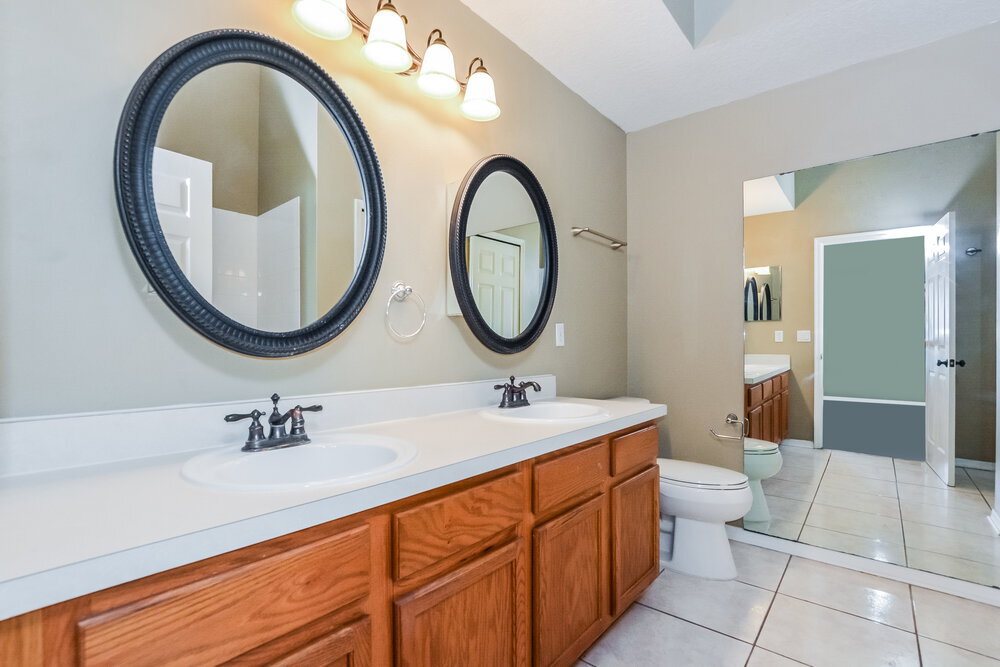 Building Photo - 2113 Carpathian Dr