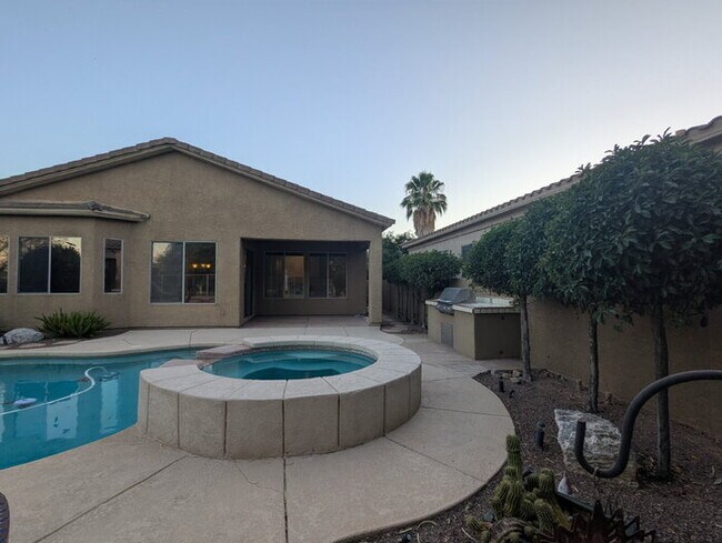 Building Photo - Rancho Sahuarita with Pool/Spa with Lake views