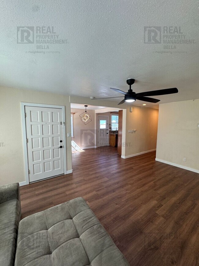 Building Photo - Charming, Updated, and Move-In Ready — A L...