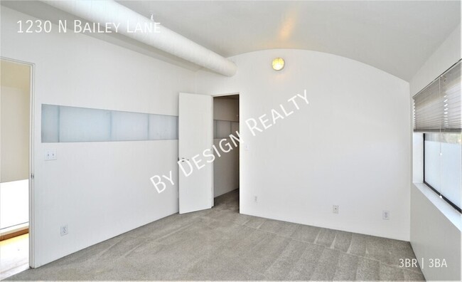 Building Photo - 1230 N Bailey Ln