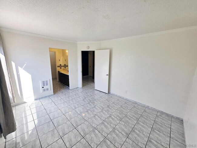 Building Photo - 4056 Van Dyke Ave