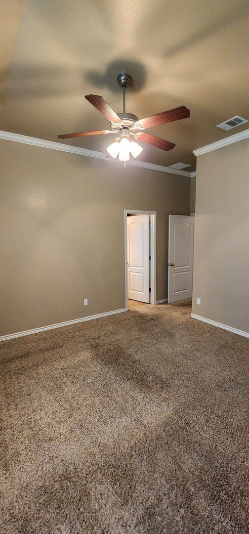 Building Photo - Beautiful 3 Bed, 2 Bath Duplex in Clear Cr...