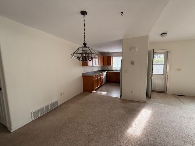 Building Photo - 215 Fox Hollow Ln