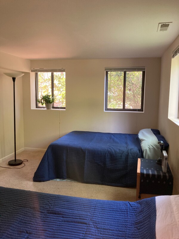 Building Photo - 7608 Carteret Rd