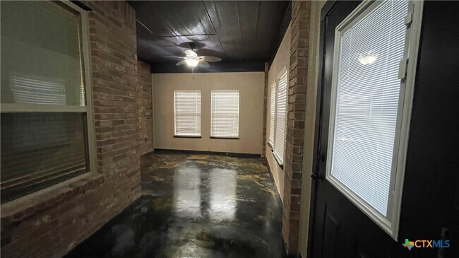 Building Photo - 6201 Morganite Ln