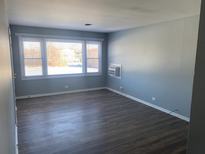 Building Photo - 444 W Hickory St