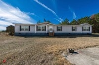 Building Photo - Quiet and Secluded! 10 Acres to Hunt!