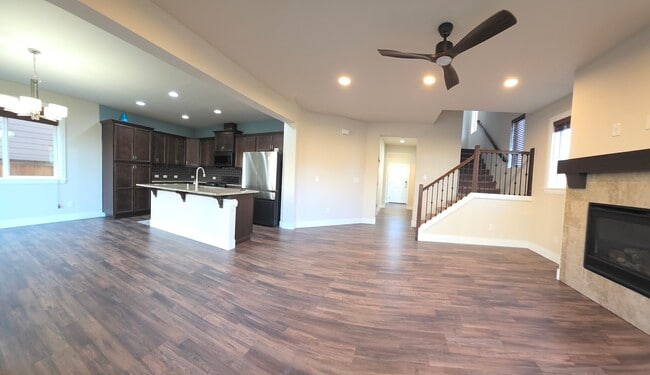 Building Photo - 13217 23rd Dr SE