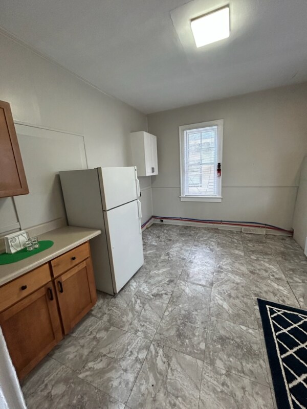 Building Photo - 927 S Jackson St