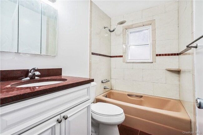 Building Photo - 30 Palisade St