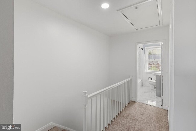 Building Photo - 8130 Kirkwall Ct