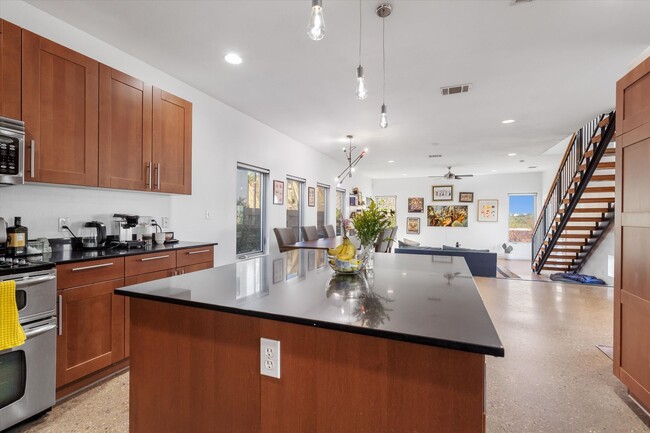 Building Photo - Incredible 3-Bedroom Home in the Agave Neighborhood of East Austin