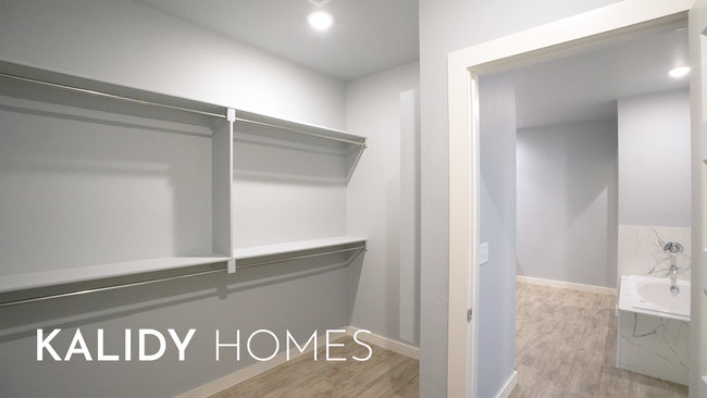 Building Photo - 307 Kirks Holw