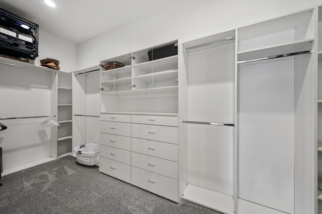 Building Photo - 80335 Merion