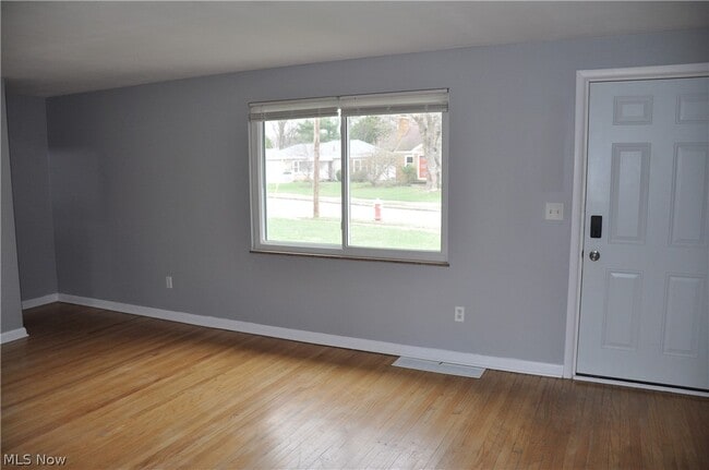 Building Photo - 539 Royer Ave NW