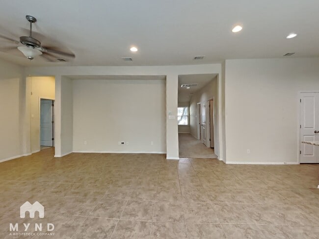 Building Photo - 20216 Boggy Ford Rd