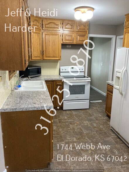 Building Photo - 1744 Webb Ave