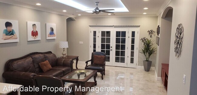 Building Photo - 4 br, 3.5 bath House - 4357 Santee Road