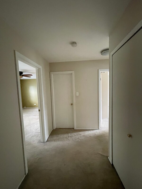 Building Photo - 534 Grimes Ave