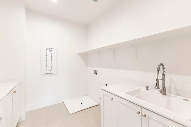 Building Photo - 7511 Amonde Wy