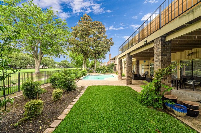 Building Photo - 1627 Rambling Stone Dr