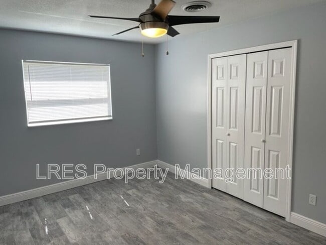 Building Photo - 7116 Nathan Ct