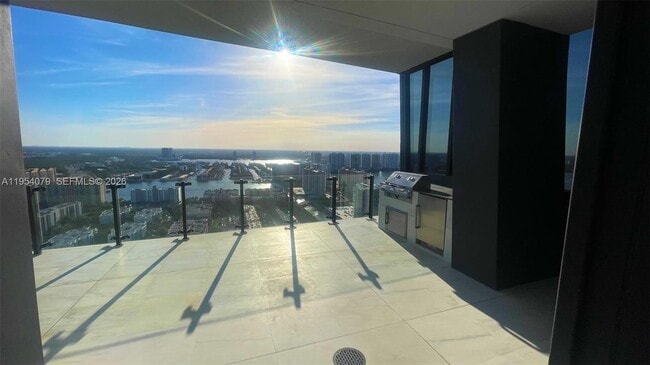 Building Photo - 17141 Collins Ave