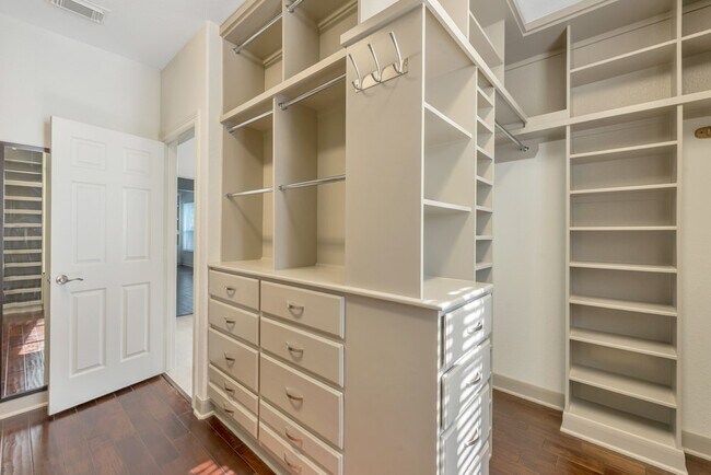Building Photo - 6334 Collina Springs Ct