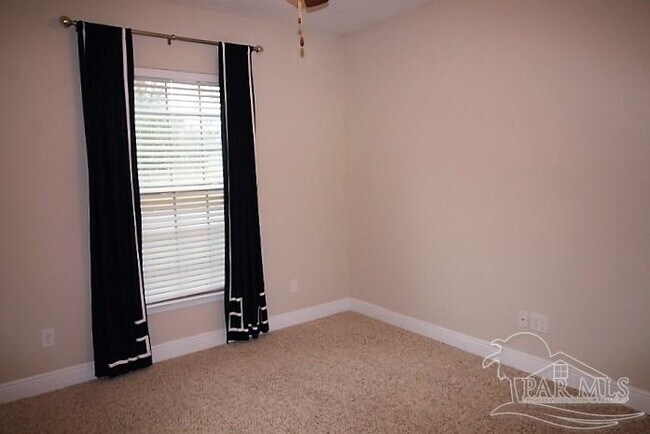 Building Photo - 8864 Spider Lily Way