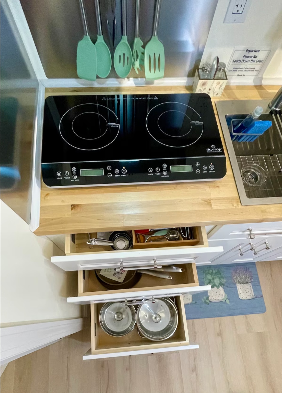 Building Photo - 35 Main St