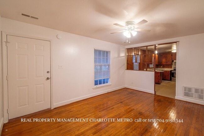 Building Photo - Charming 2 Bedroom Home in Charlotte!