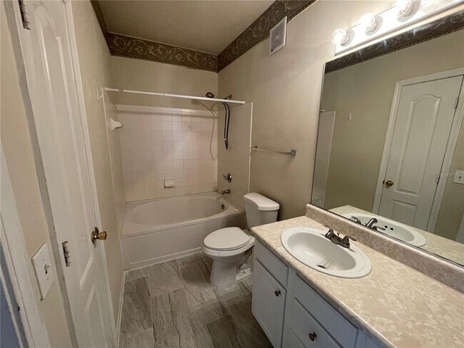 Building Photo - 18108 Villa Creek Dr