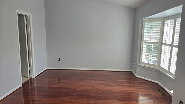 Building Photo - 6157 Green Hollow Ct