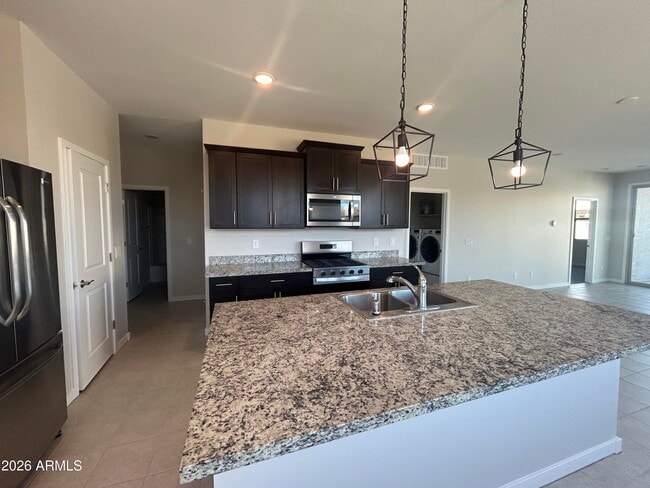 Building Photo - 40342 W Sunland Dr