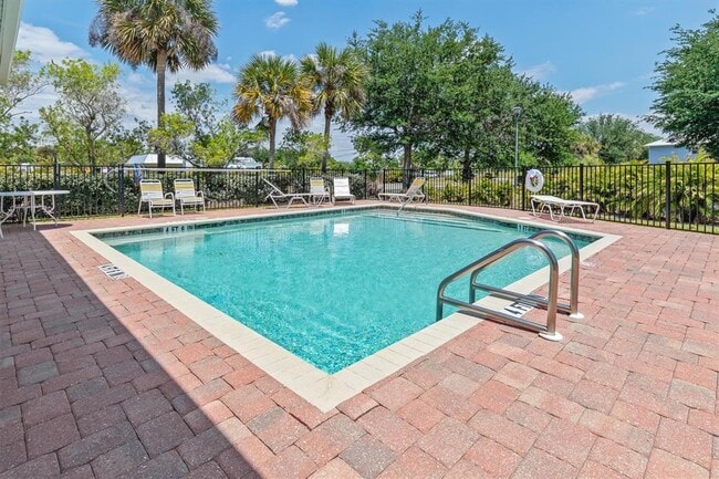 Building Photo - 3923 Cape Haze Dr
