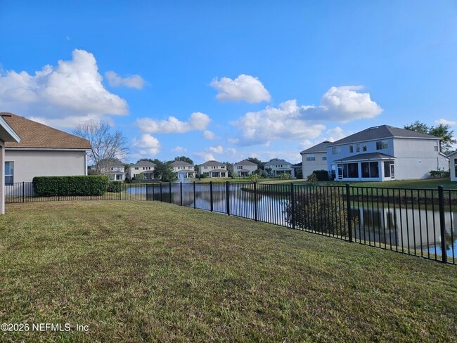 Building Photo - 8252 Hedgewood Dr